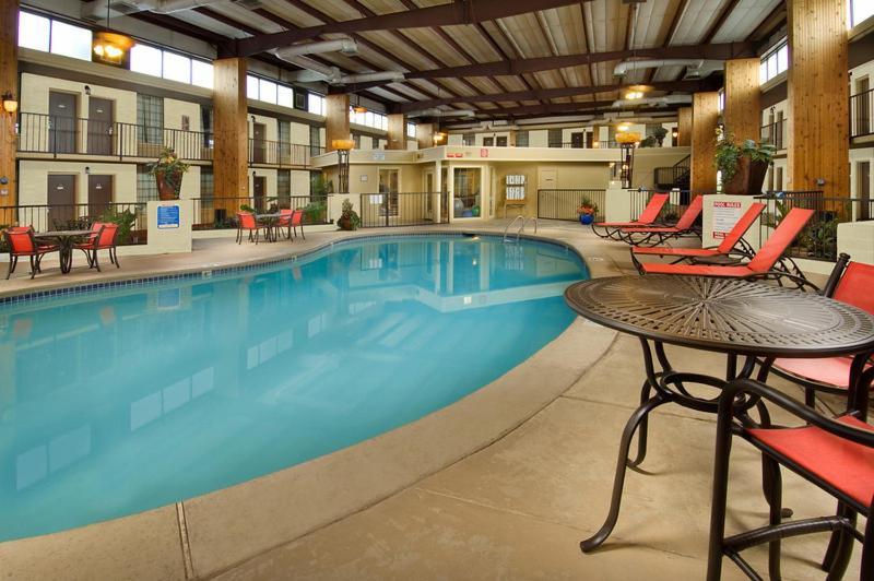 Double Room with Pool View