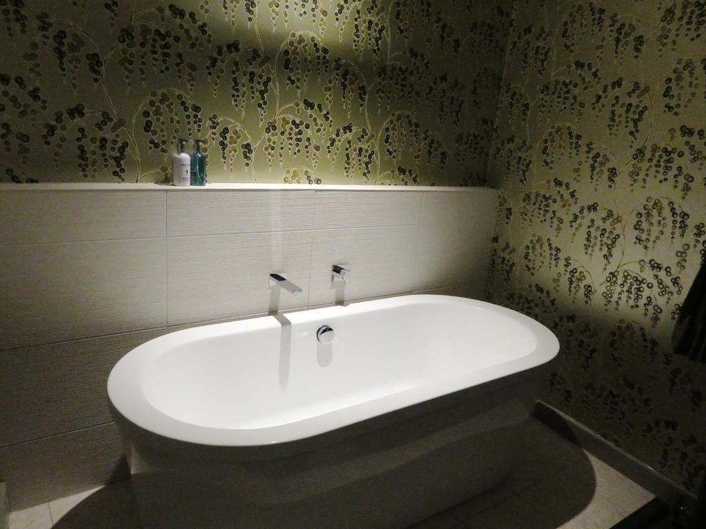 Deluxe Double Room,432923862:JPEG
