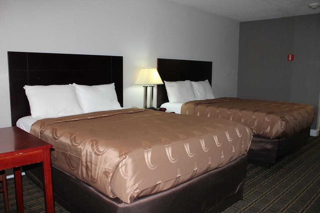 Queen Room with Two Queen Beds - Non-Smoking