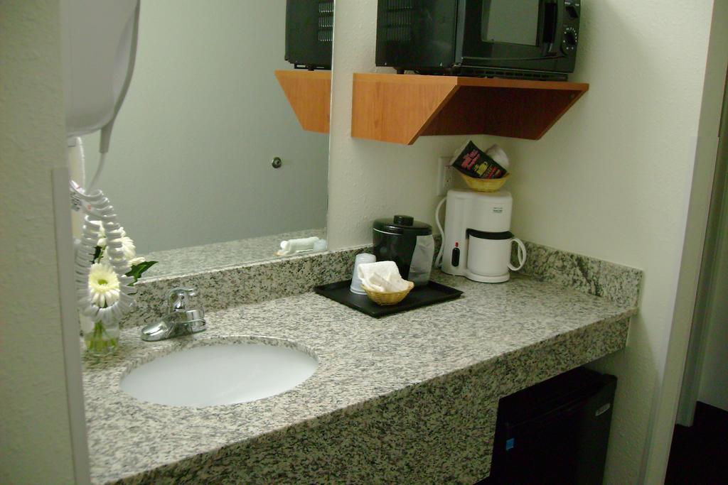 Double Room - Mobility Access/Non-Smoking