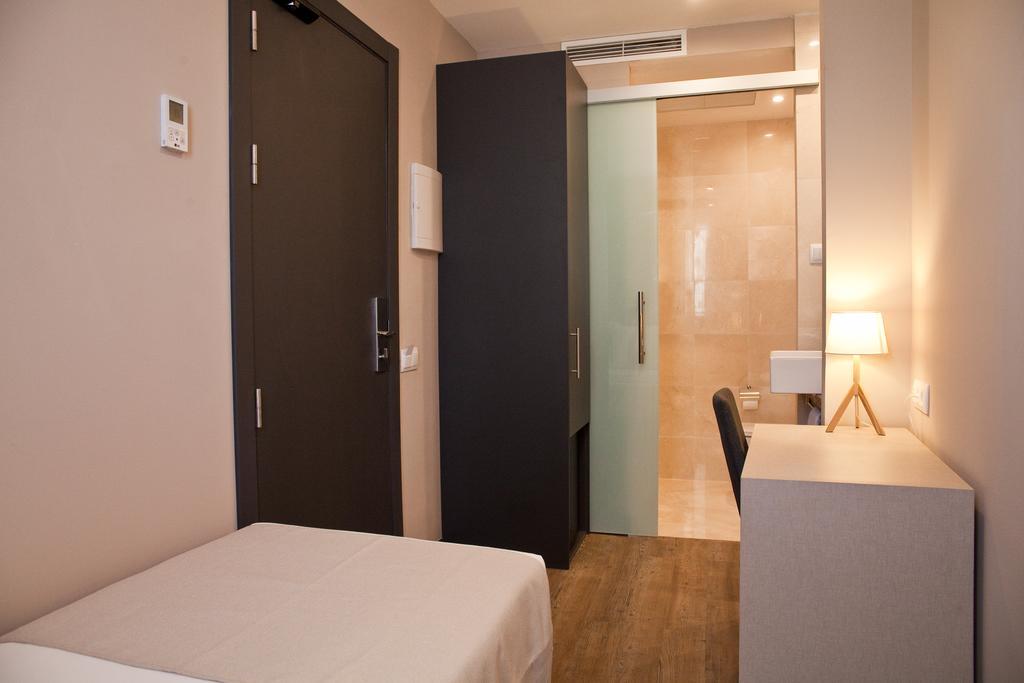 Single Room,1214254279:JPEG