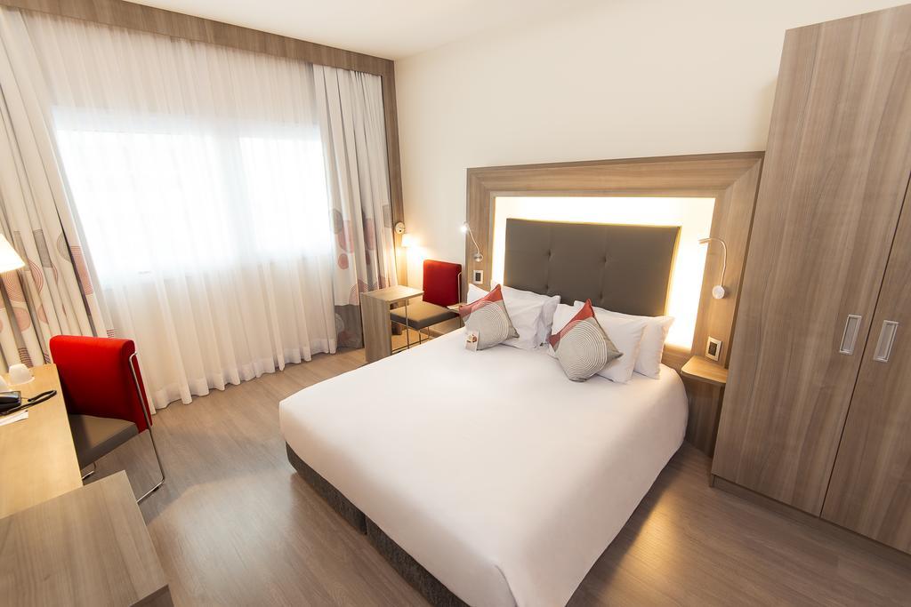 Superior Queen Room with Ocean View