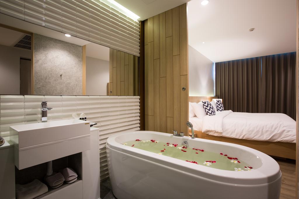 Two-Bedroom Pool Access Suite