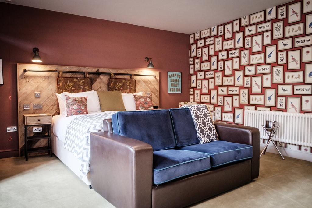Deluxe Family Room