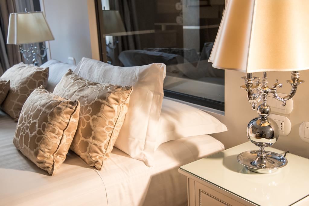 Deluxe Double Room,435217464:JPEG