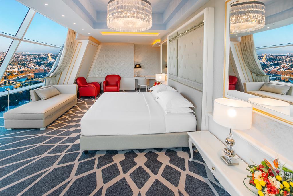 Royal Suite,435266073:JPEG
