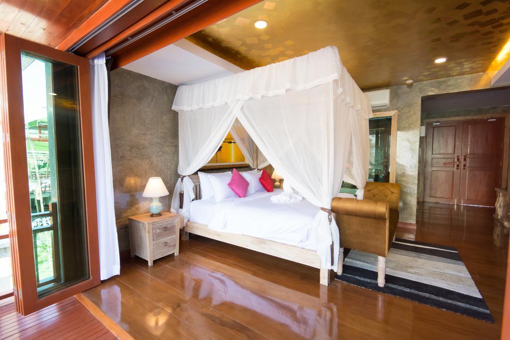 Chaya Pool Suite Room,496590342:JPEG