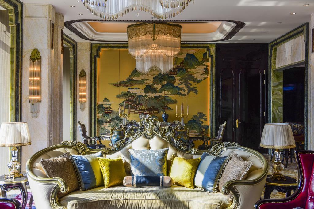 Presidential Suite