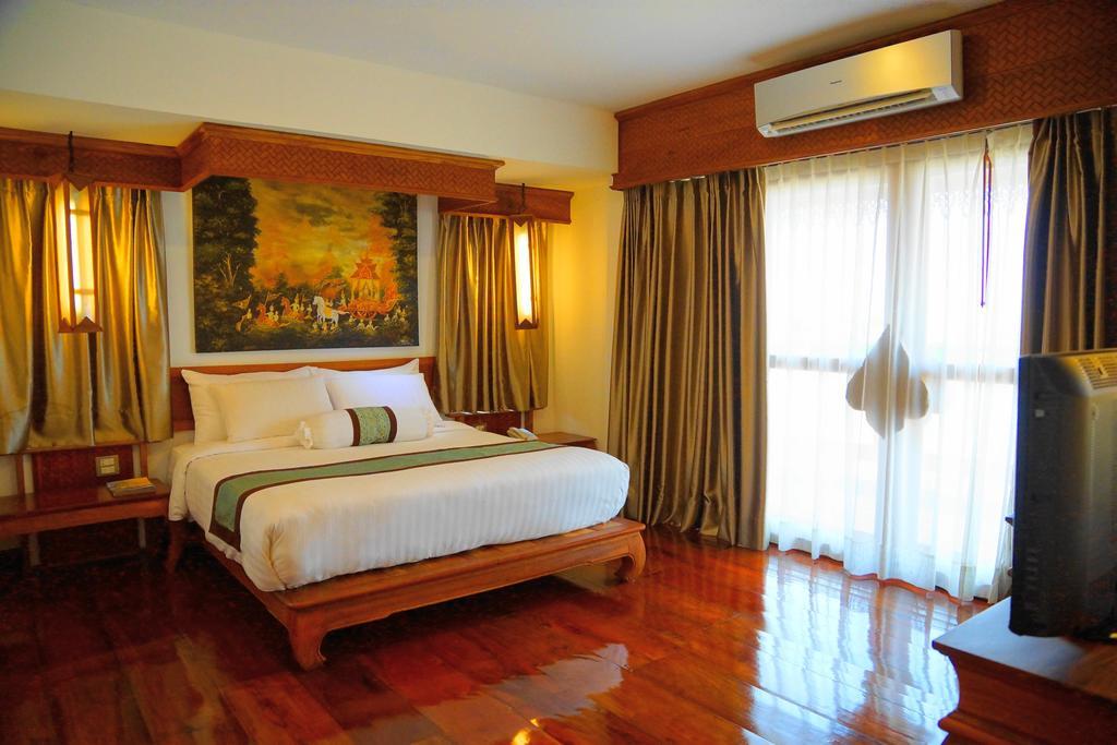 Two-Bedroom Suite