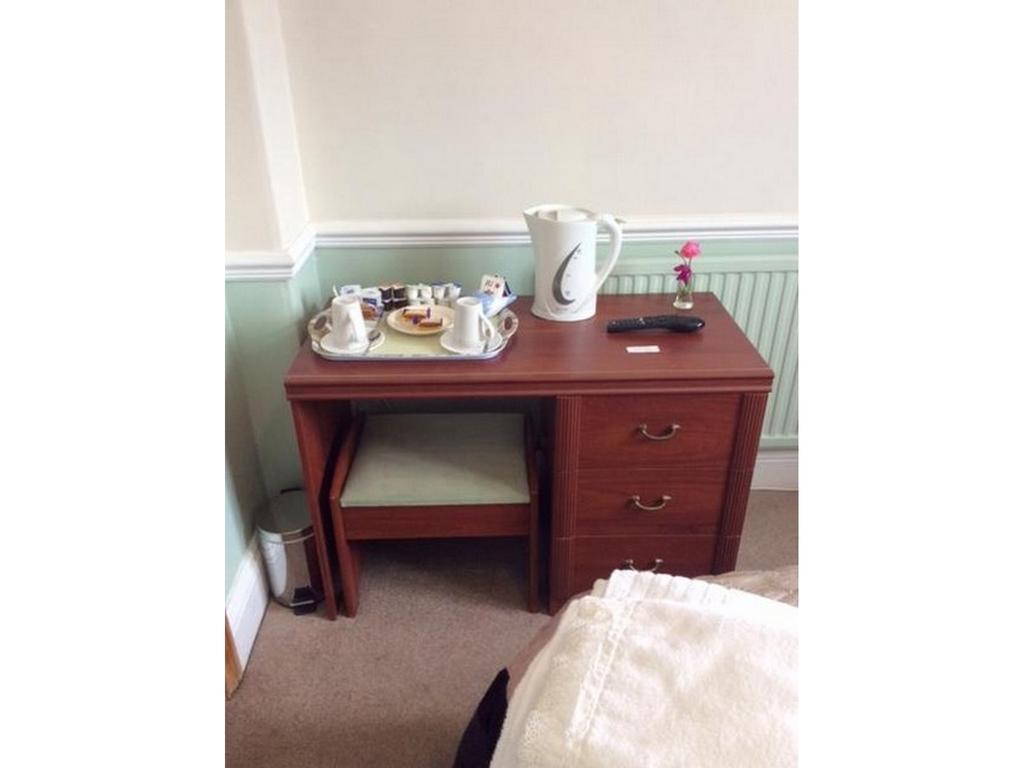 Double Room Private Bathroom
