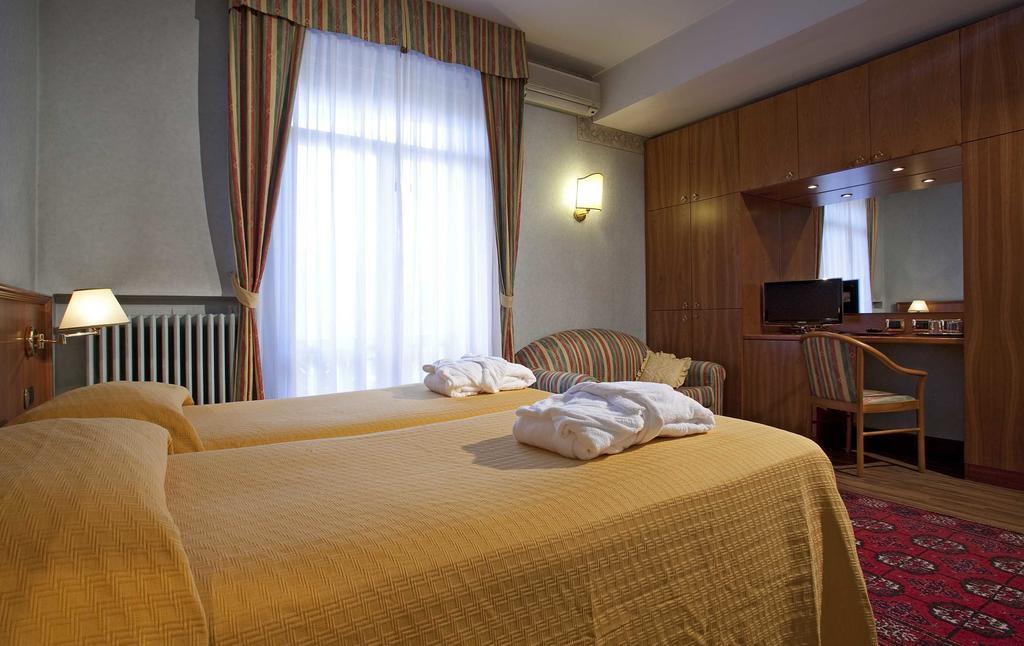 Dreibettzimmer