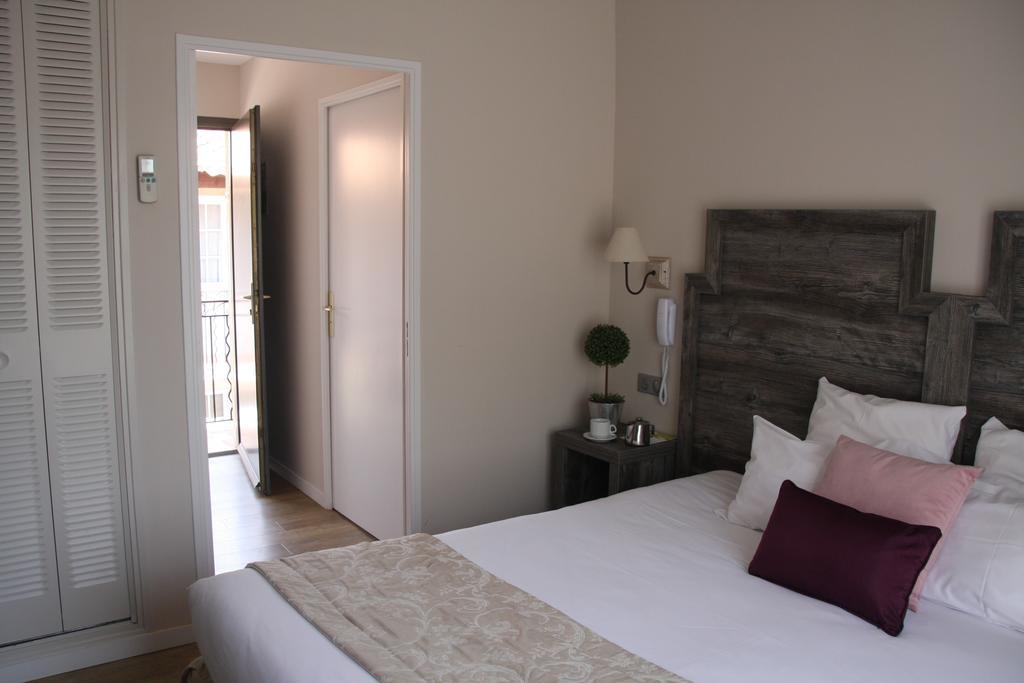 Superior Double Room,1365578081:JPEG