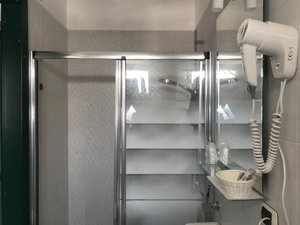 Double or Twin Room with Sea View - Attic