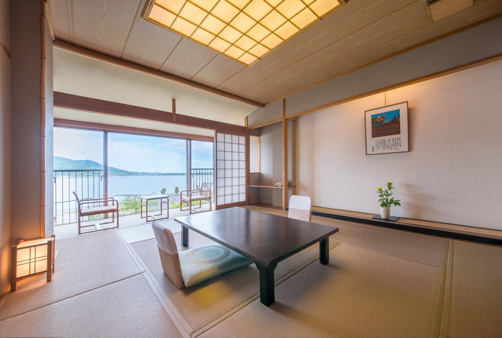 Japanese-Style Room