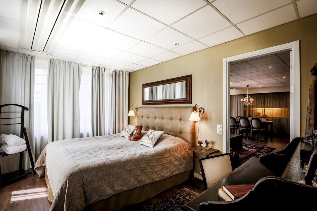 Suite with Balcony,440831118:JPEG