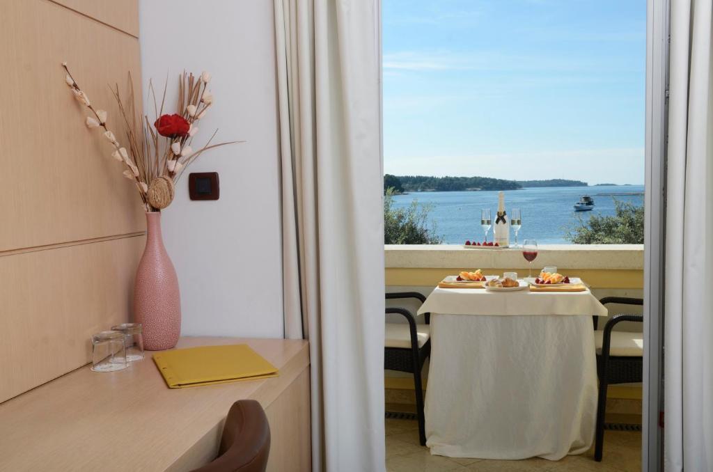 Superior Tweepersoonskamer met Balkon met Uitzicht op Zee