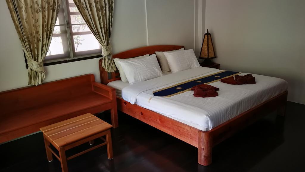 Superior Bungalow with Garden View - Double Bed