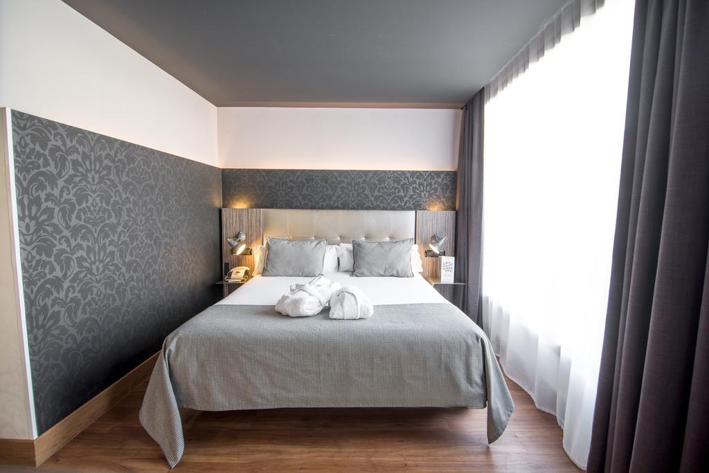 Double Room with Terrace,1331022977:JPEG