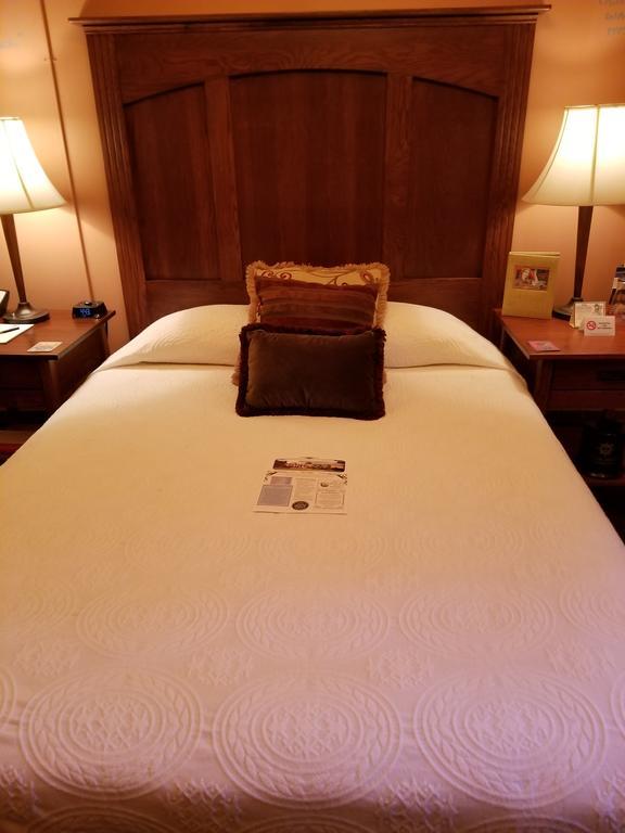 Queen Suite