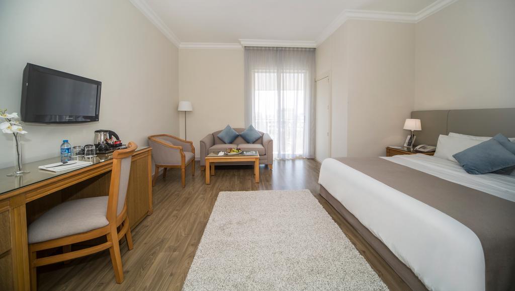 Suite met Kingsize Bed en Balkon