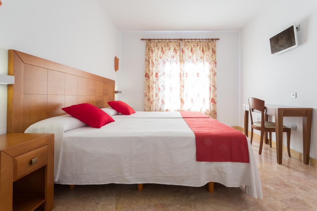 Twin Room,1214643403:JPEG