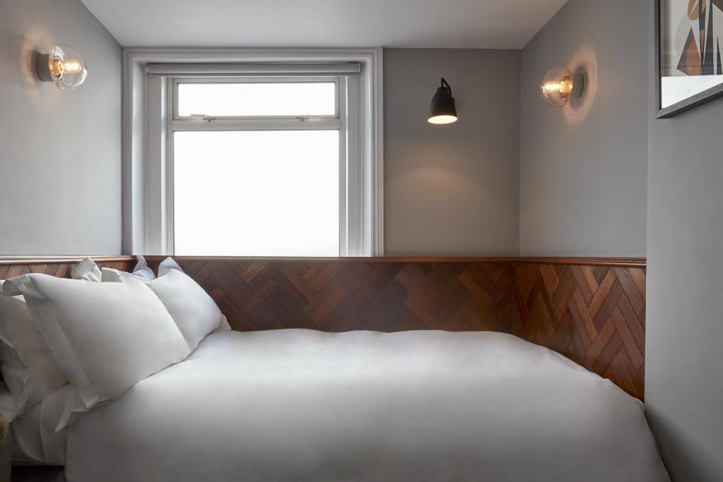 Small Double Room,446673432:JPEG