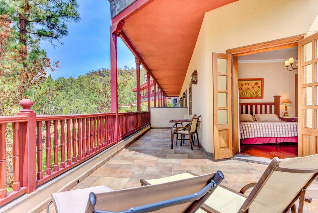 Suite avec Baignoire Spa et Terrasse