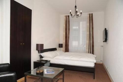 Doppelzimmer mit Blick auf den Innenhof