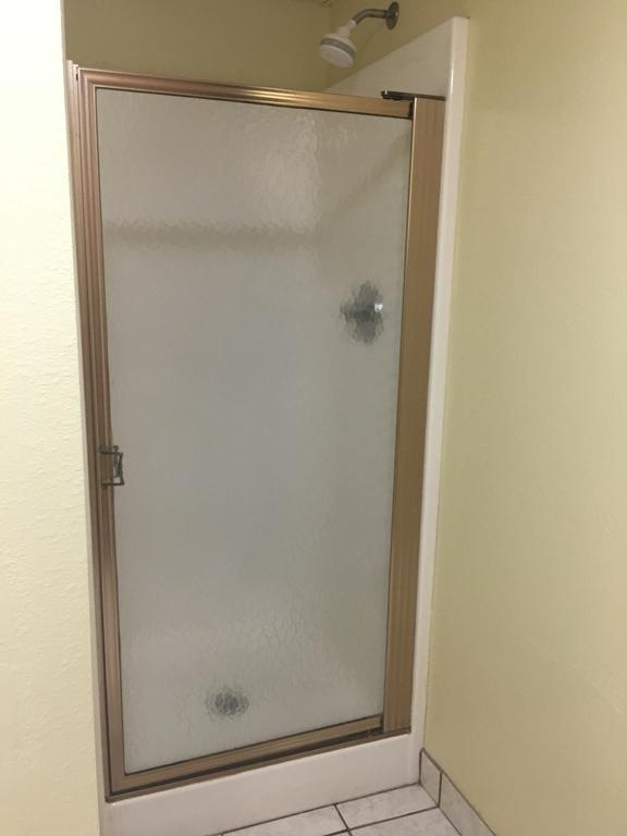 King Room with Jetted Tub - Non-Smoking