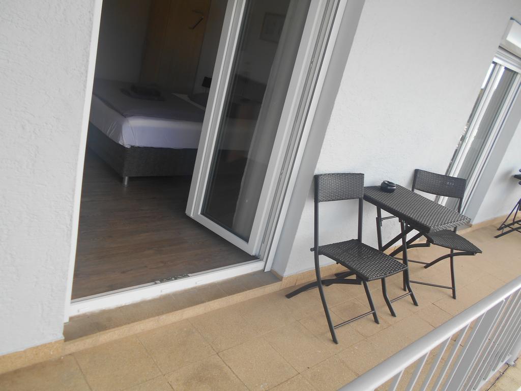 Single Room with Shared Shower and Toilet