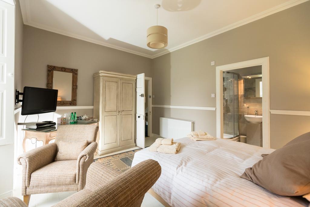 Deluxe Double Room with Shower