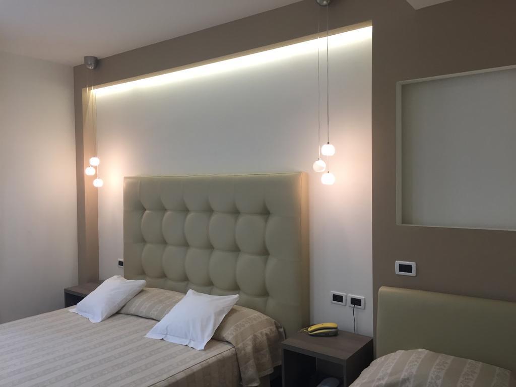 Deluxe Triple Room,451366584:JPEG