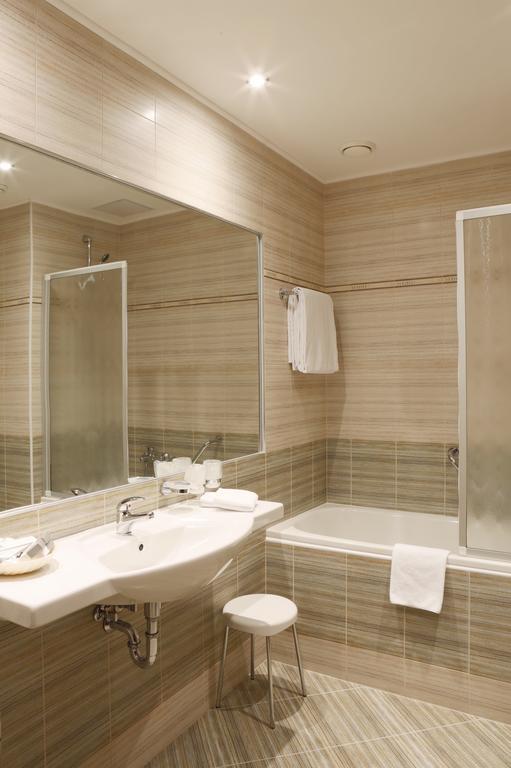 Special Offer - Single Room with Spa Package