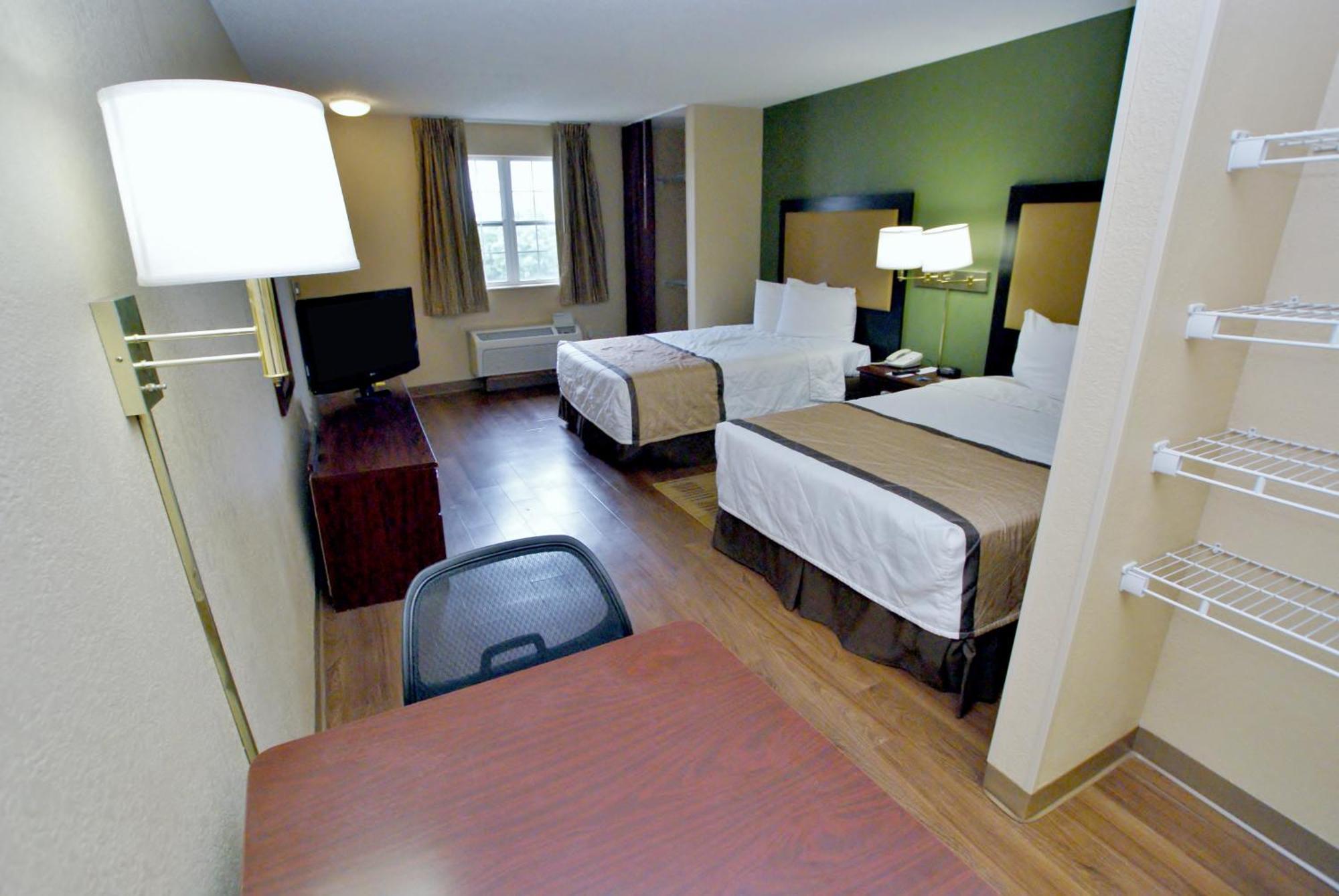 Studio with 2 Double Beds - Non-Smoking