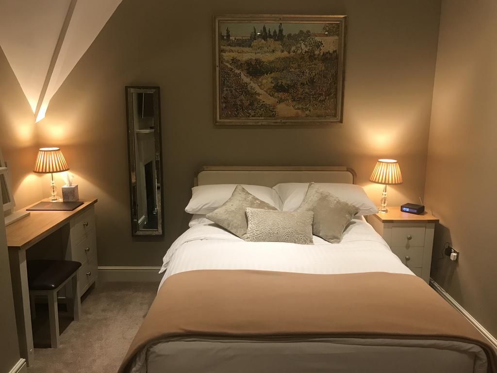Deluxe Double Room with Shower
