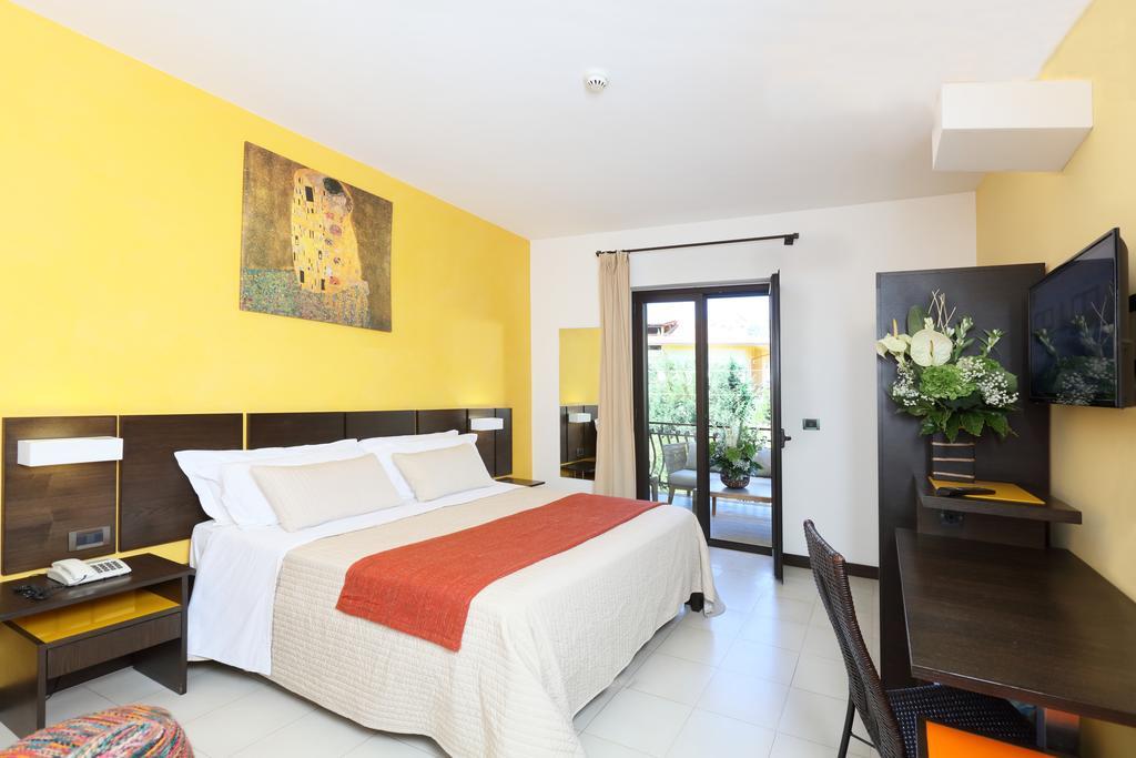 Superior Double Room with Garden View