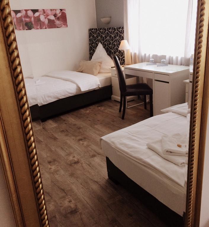 Economy Twin Room,462272262:JPEG