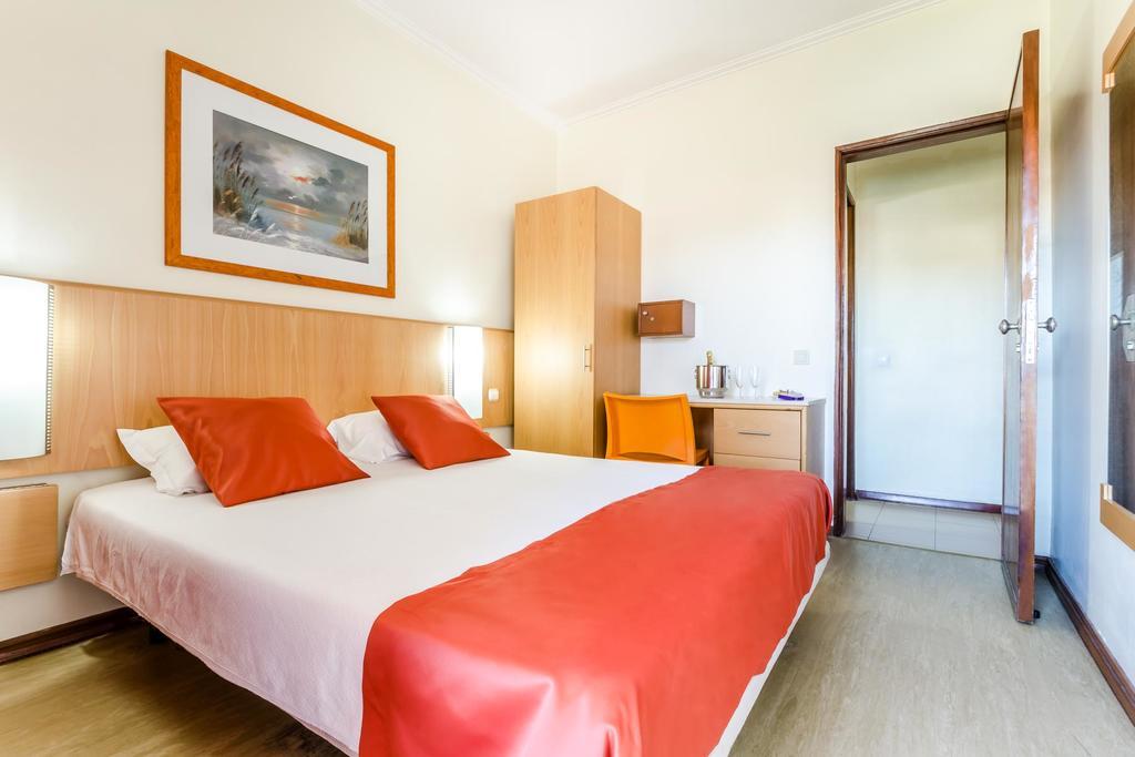 Double or Twin Room with Private Bathroom