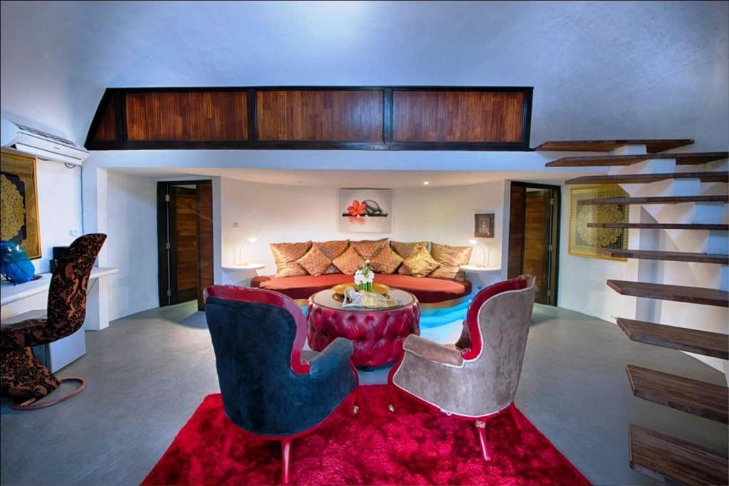 Two Bedroom Loft Villa Private Swimming Pool