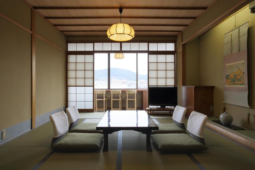 Japanese-Style Room