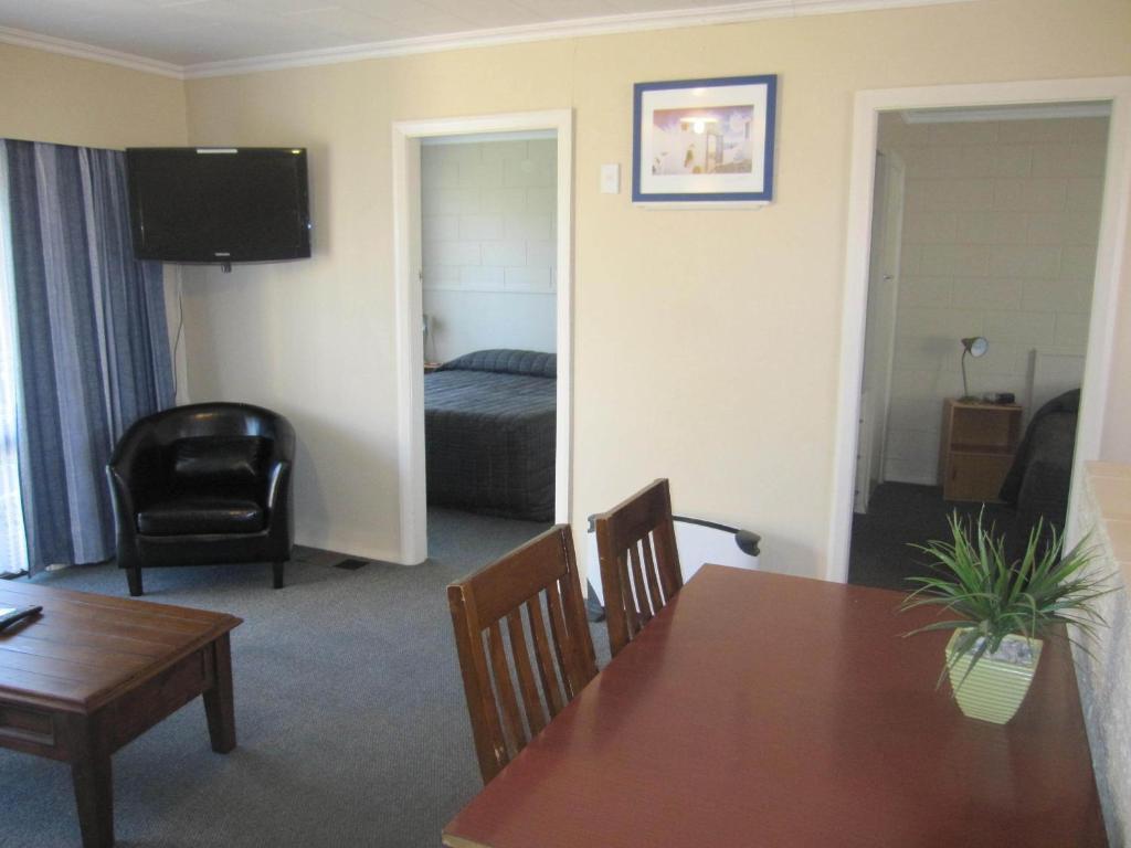 Family Apartment,118689388:JPEG