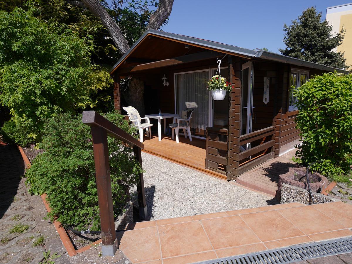 Bungalow mit Terrasse