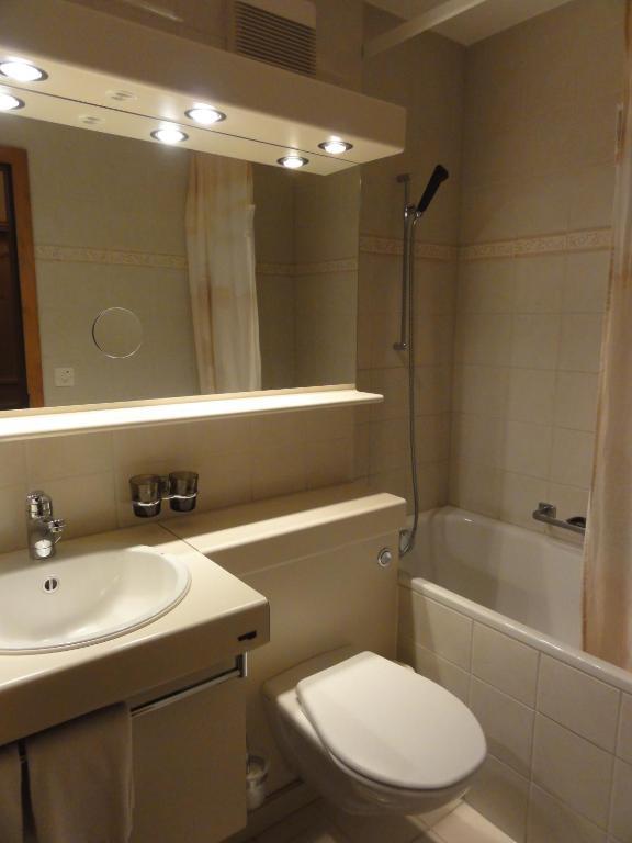 Deluxe Double Room Mountain View