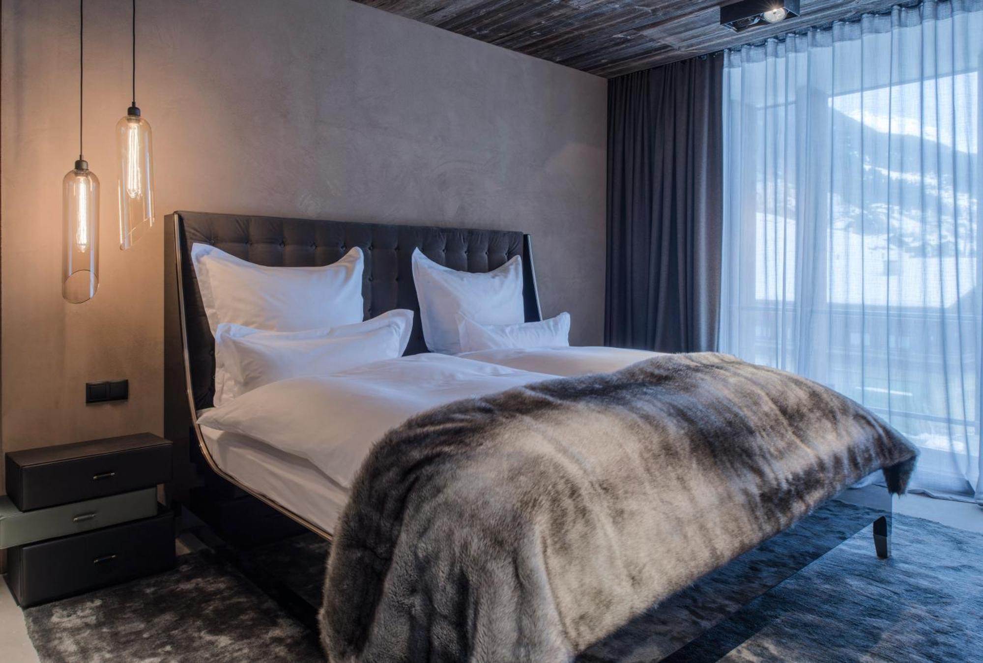 Junior Superior Suite