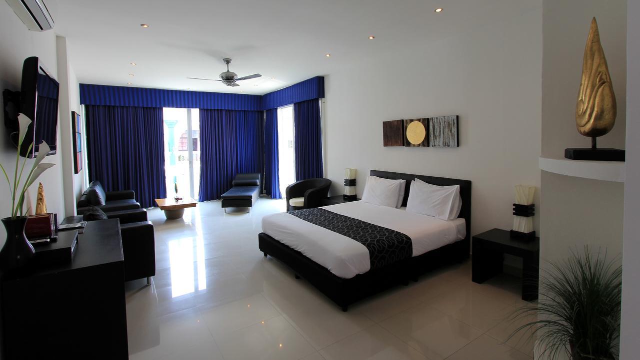Executive Suite,506717541:JPEG