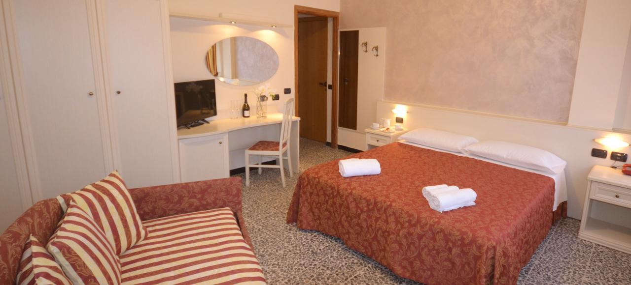 Superior Zimmer mit Kingsize-Bett