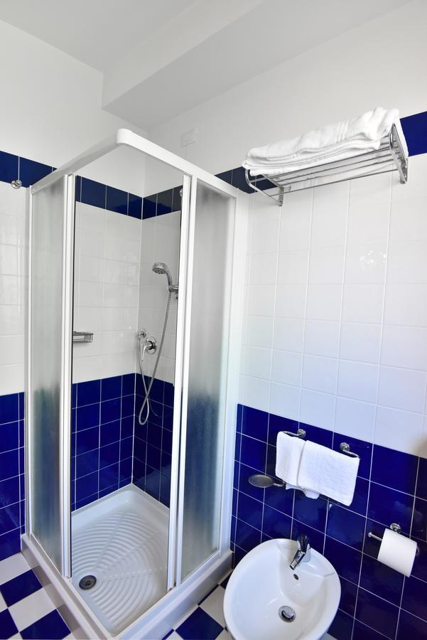 Apartment mit 1 Schlafzimmer und seitlichem Meerblick