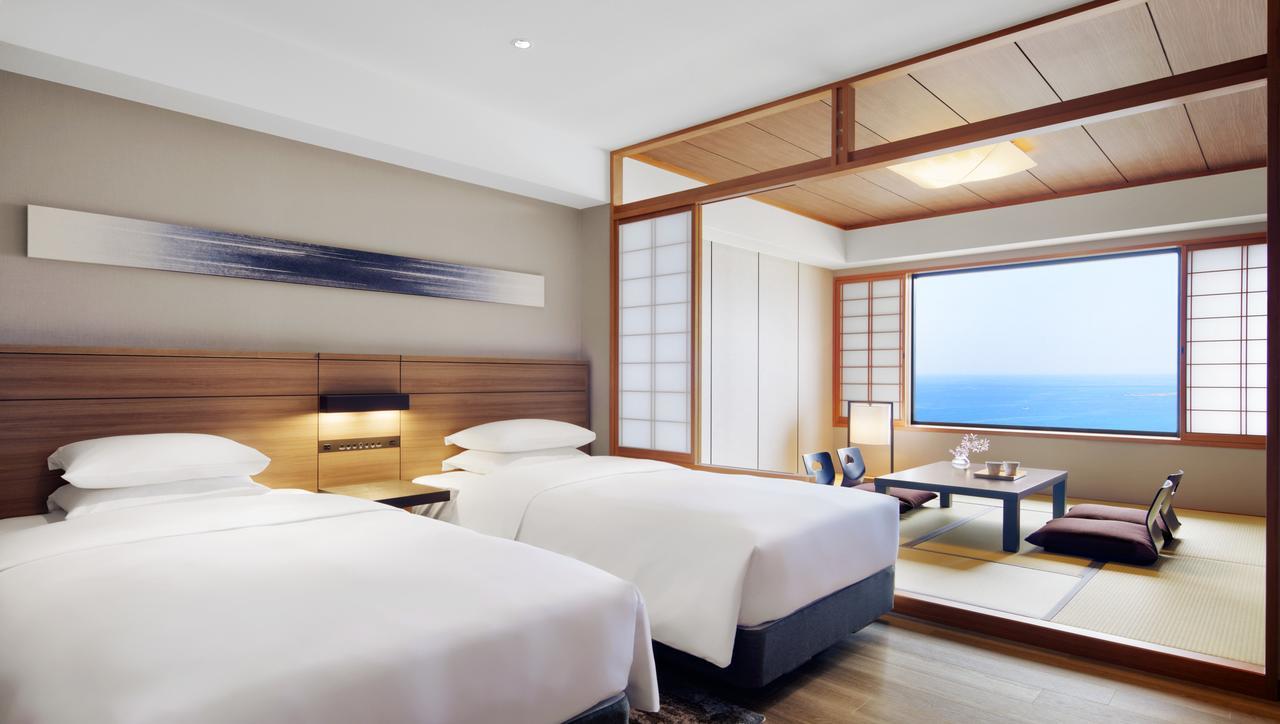 Twin Room with Tatami Area and Ocean View