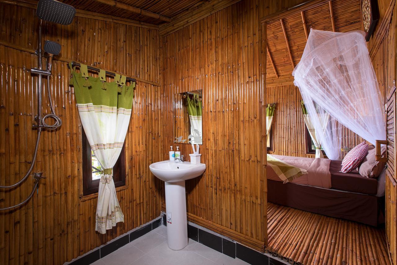 Garden Bamboo Bungalow,507845370:JPEG