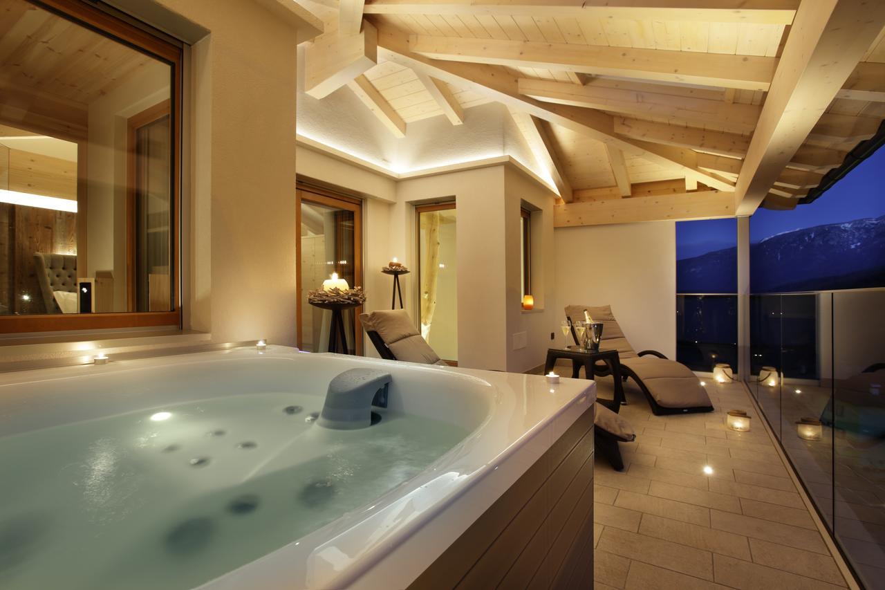 King Suite with Spa Bath